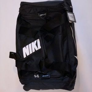 New Nike Medium Duffle Bag - Black